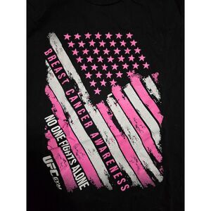 UFC Breast Cancer Awareness T-shirt Size Medium